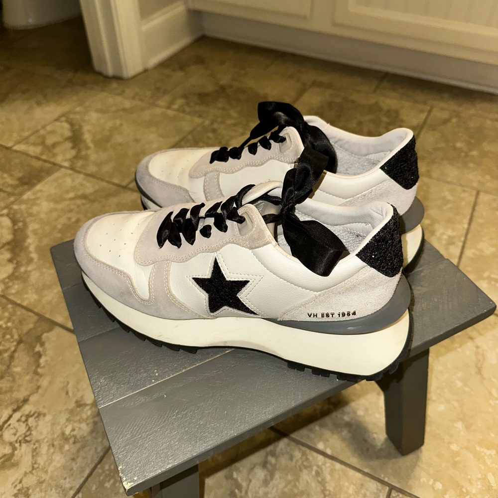 Vintage Havana White Sneakers